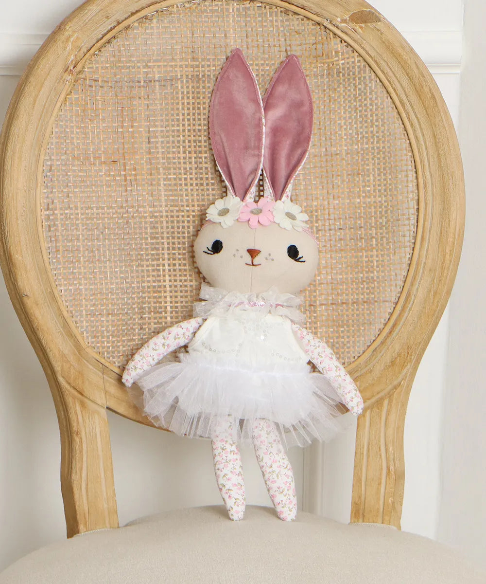 בובה לילדה ארנבון רך עבודת יד שמלת טוטוט